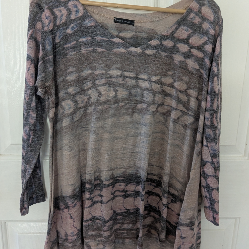 Nally & Millie Pink and Gray Patterned Tunic